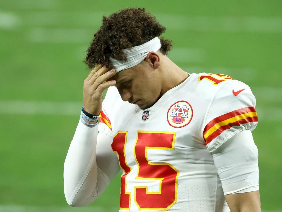 Mahomes Bionic These Offseason Dramas Prove Patrick Mahomes Is The Perfect Millennial ...