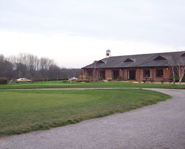 Hamptworth Golf and Country Club — Wikimedia Commons