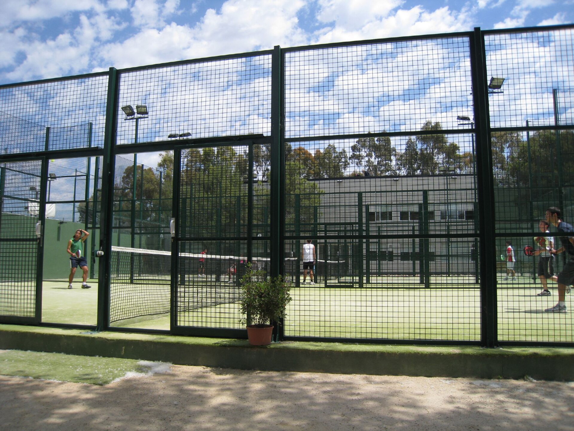 Padel — Wikimedia Commons