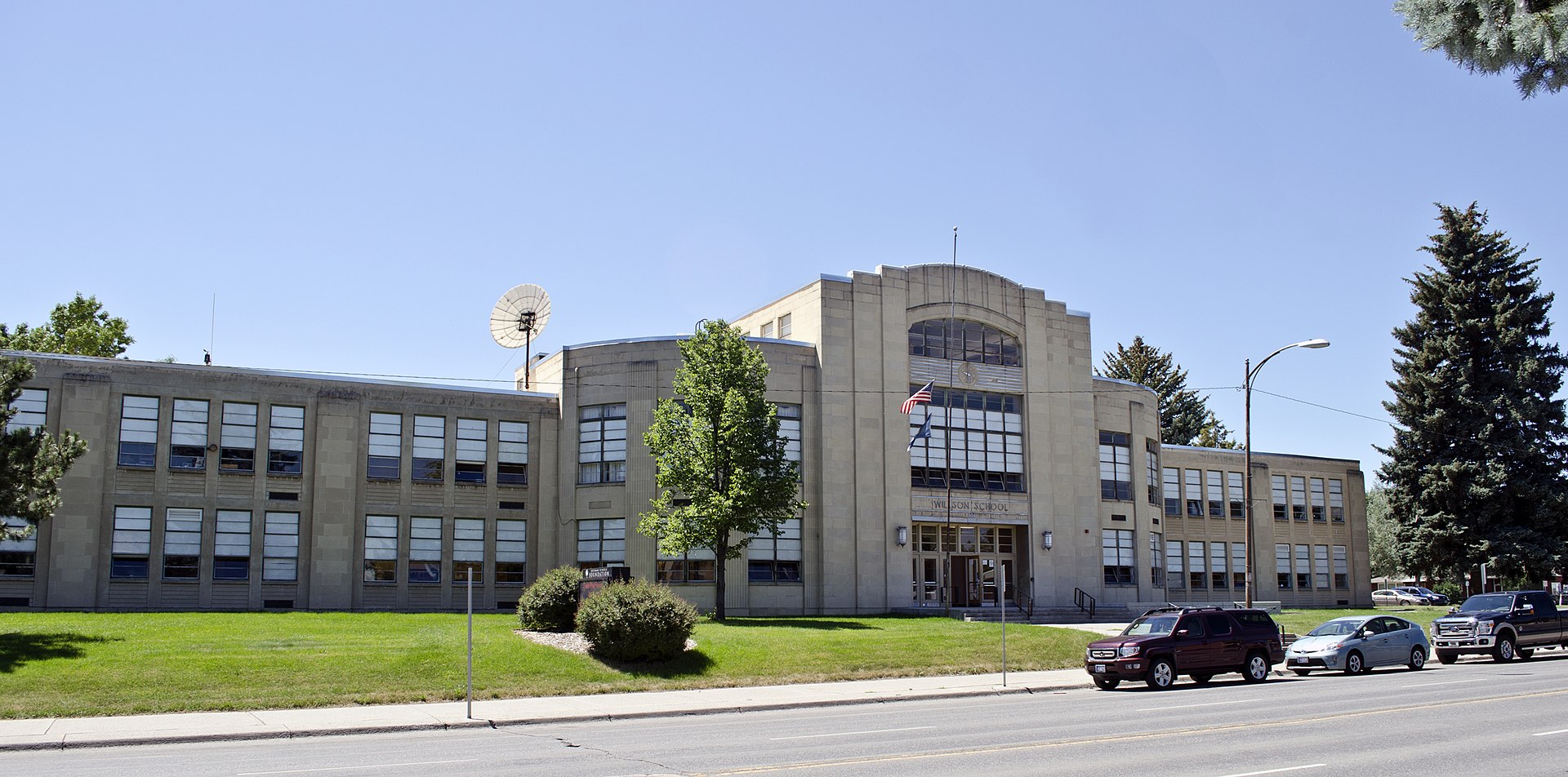 Gallatin High School — Wikimedia Commons