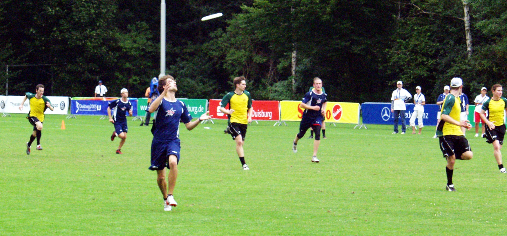 Ultimate Frisbee — Wikimedia Commons