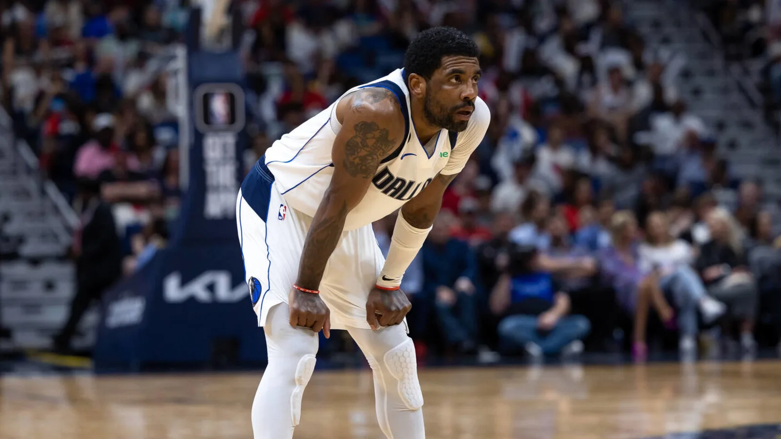 Report Lakers Pursue Kyrie Irving Summer One