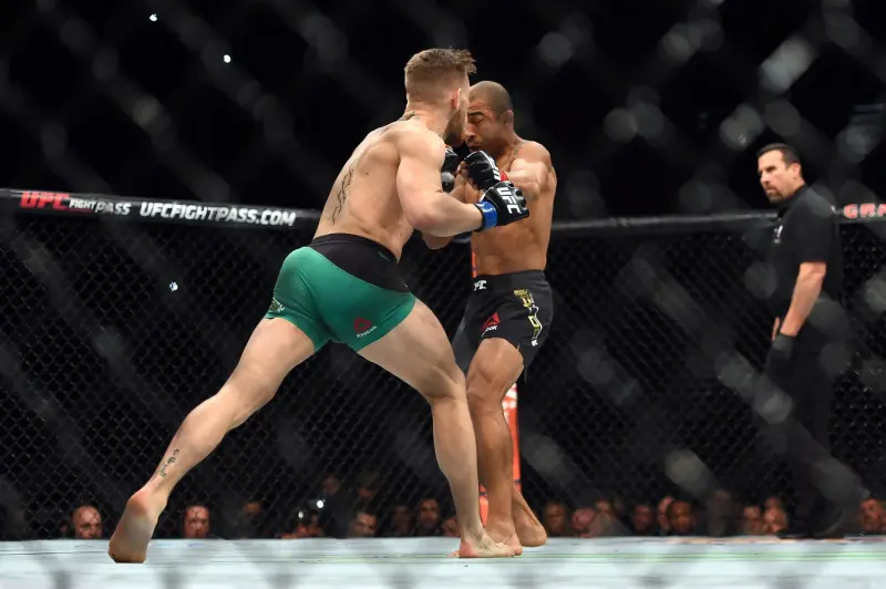Conor Mcgregor Jose Aldo.jpg