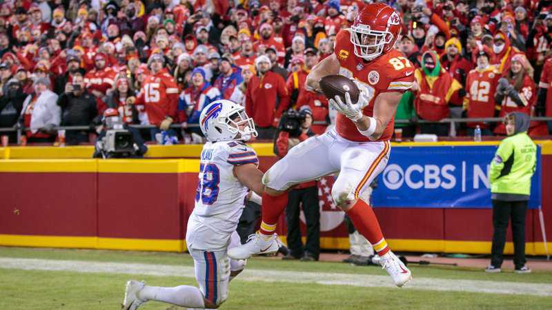 Travis Kelce Chiefs Bills Ot 090722 Getty Ftr