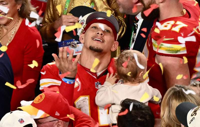 Patrick Mahomes Kids After Superbowl Win 021224 1 5c9bd9a95a72431b8916970512379e46