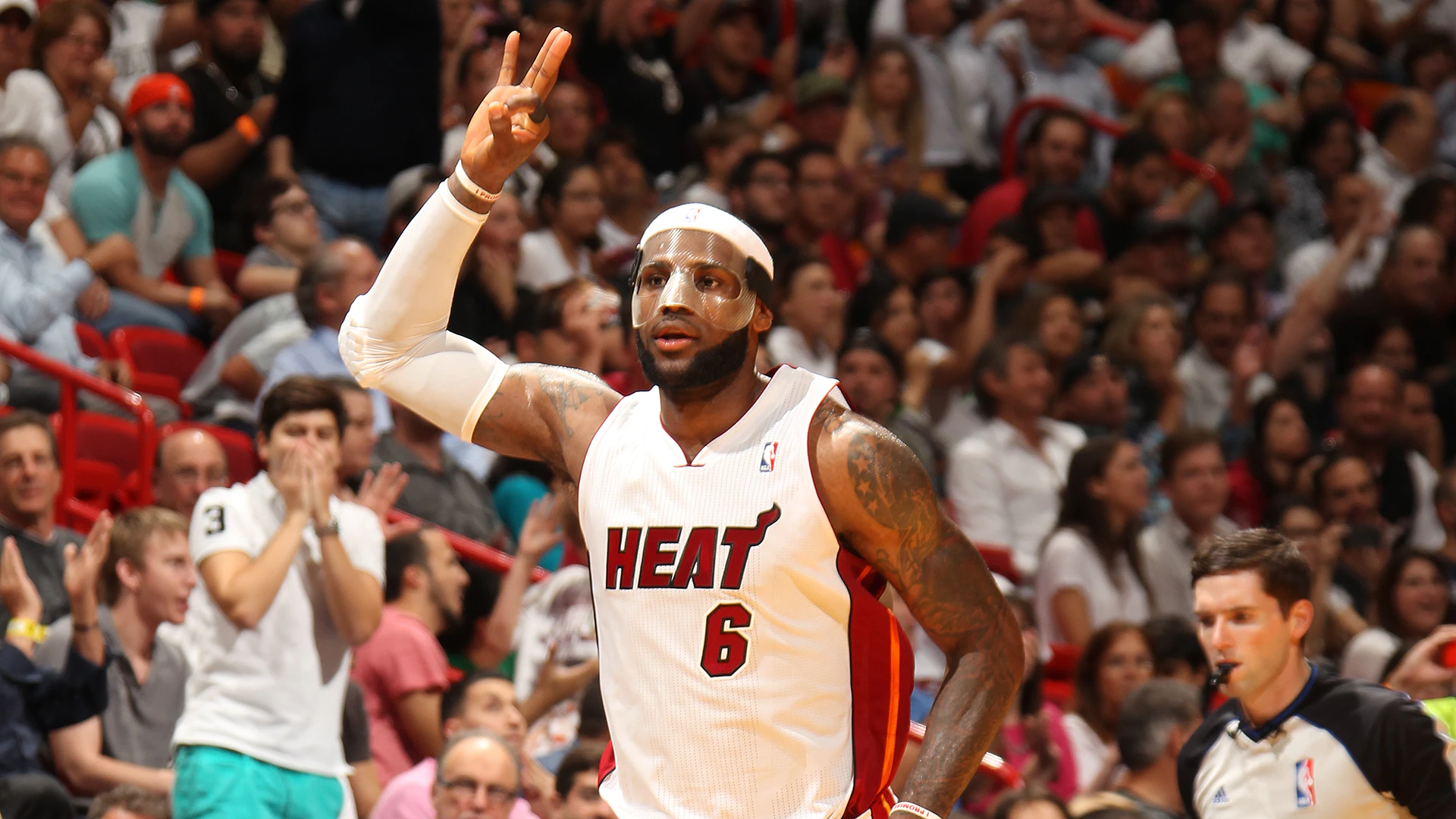 Lebron Celebrates Vs Bobcats Archive.jpg