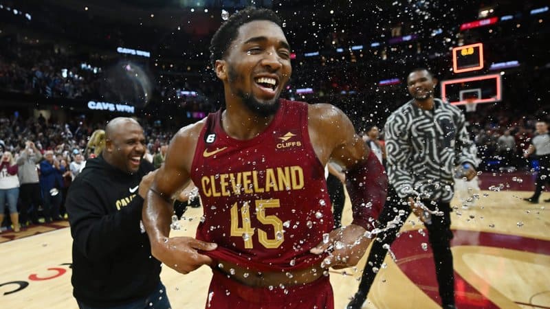 Donovan Mitchell Cavs 71 Points