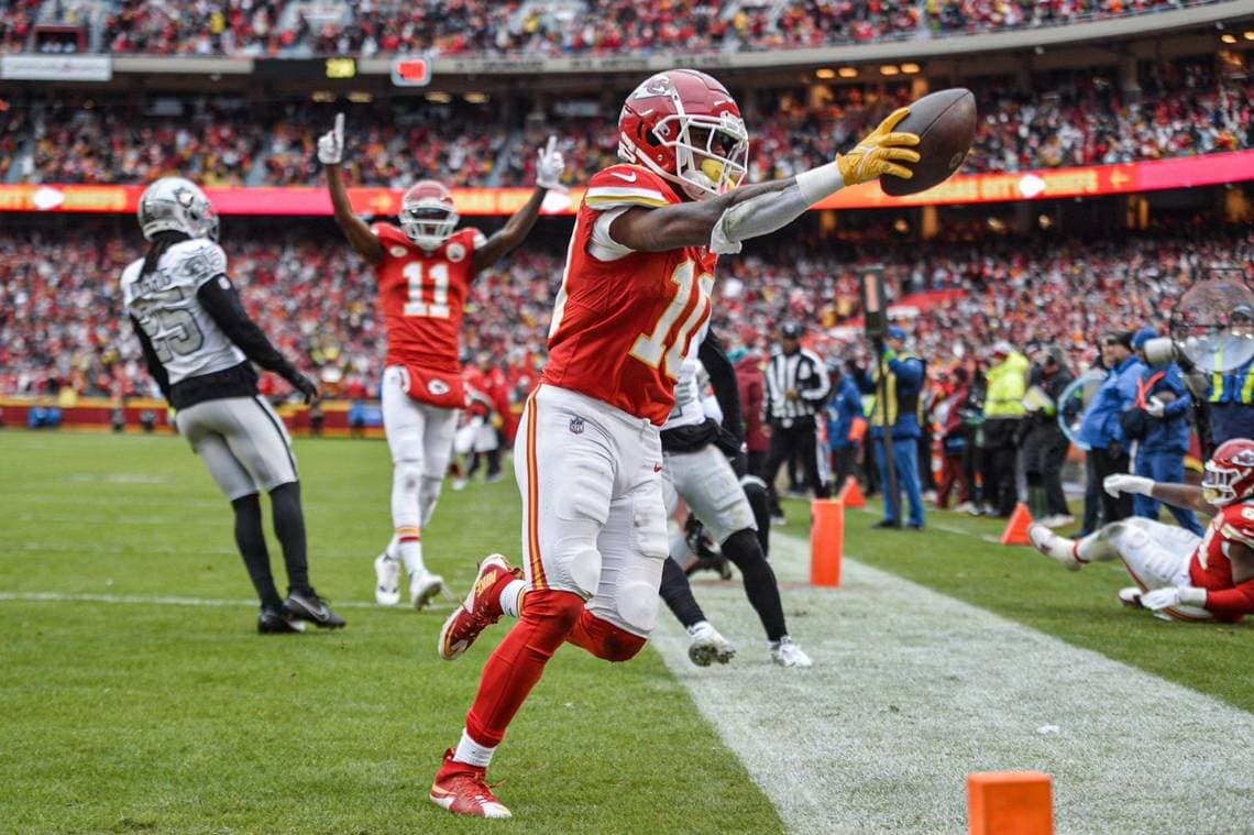 Kcm 008 Chiefsraiders 12252