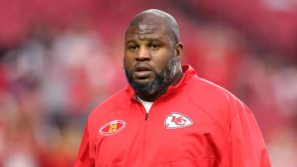 Eric Bieniemy Chiefs.jpg