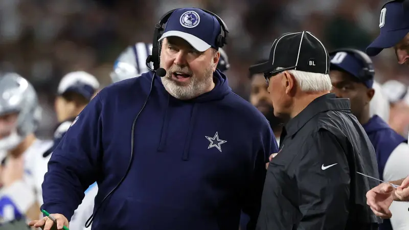 Report Cowboys Players Strong Stance On Mike